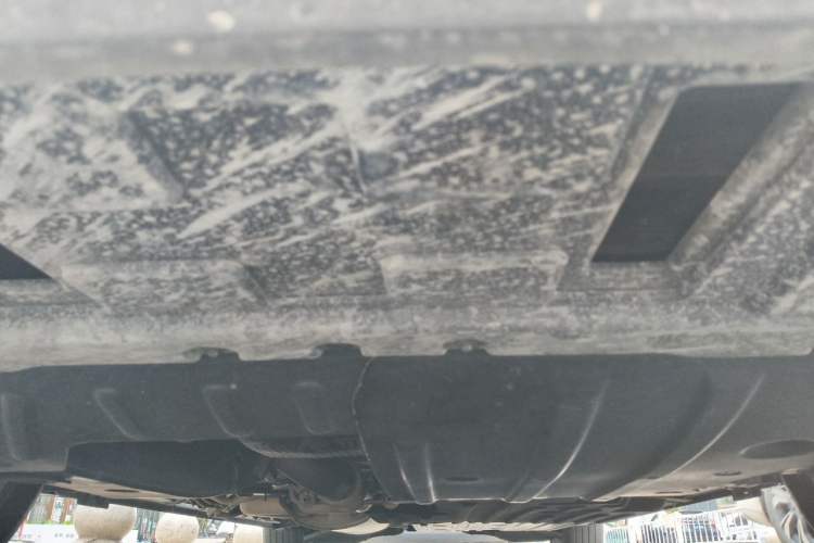 Used Buick Century 2023 2.0T Six-Seater Yinshi Edition Chassis Front