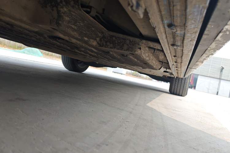 Used Buick Century 2023 2.0T Six-Seater Yinshi Edition Chassis Front Left