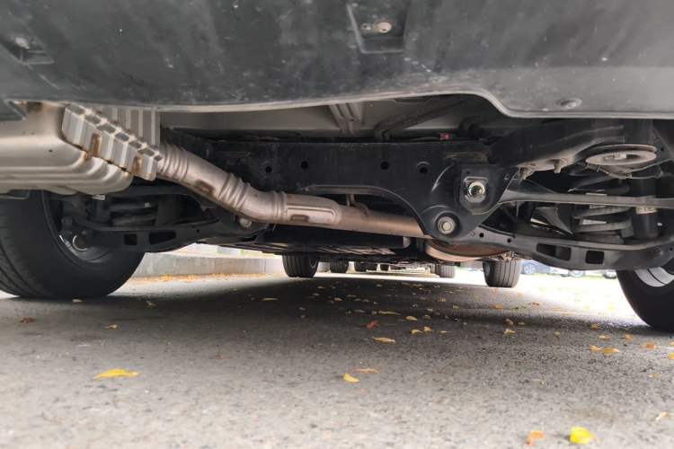 Used Buick Century 2023 2.0T Seven-Seater Yinshi Edition Chassis Rear