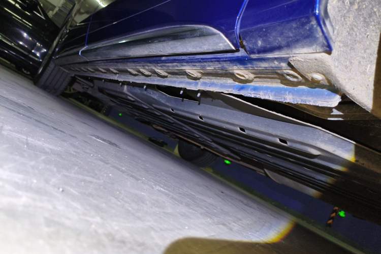 Used Buick Century 2023 2.0T Six-Seater Yinshi Edition Chassis Rear Left