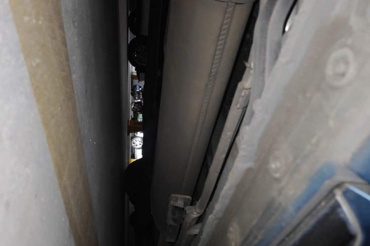 Used Buick Century 2023 2.0T Seven-Seater Yinshi Edition Chassis Rear Right