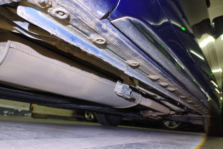 Used Buick Century 2023 2.0T Six-Seater Yinshi Edition Chassis Rear Right
