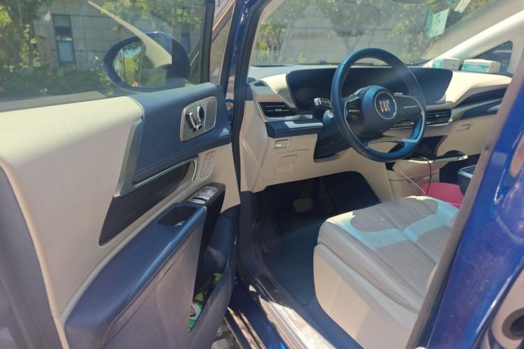 Used Buick Century 2023 2.0T Six-Seater Yinshi Edition Driver Seat