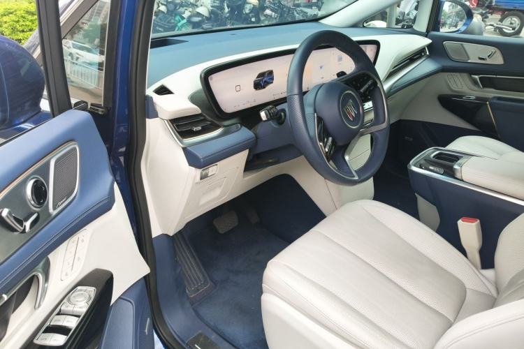 Used Buick Century 2023 2.0T Six-Seater Yinshi Edition Driver Seat
