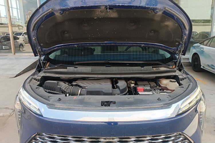 Used Buick Century 2023 2.0T Six-Seater Yinshi Edition Engine Bay