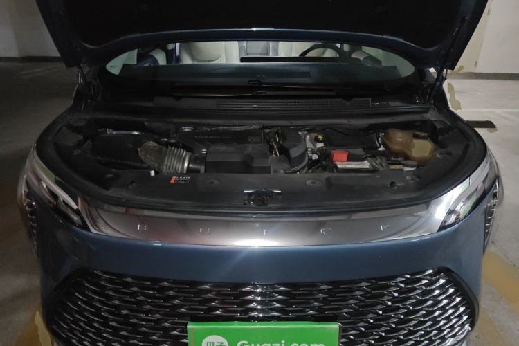 Used Buick Century 2023 2.0T Seven-Seater Yinshi Edition Engine Bay
