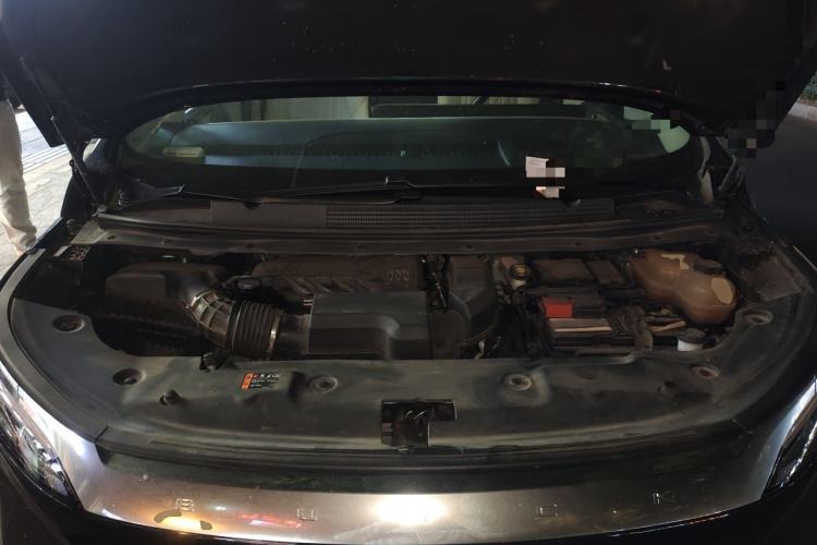 Used Buick Century 2023 2.0T Four-Seat Private Edition Engine Bay