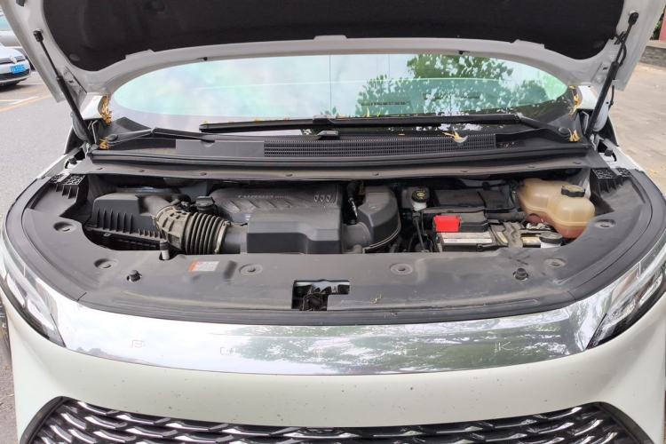 Used Buick Century 2023 2.0T Seven-Seater Yinshi Edition Engine Bay