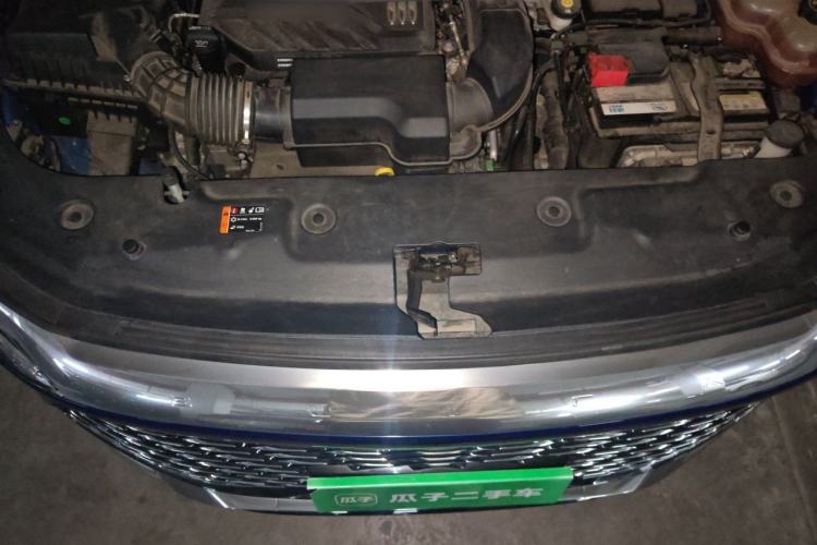 Used Buick Century 2023 2.0T Six-Seater Yinshi Edition Engine Bay
