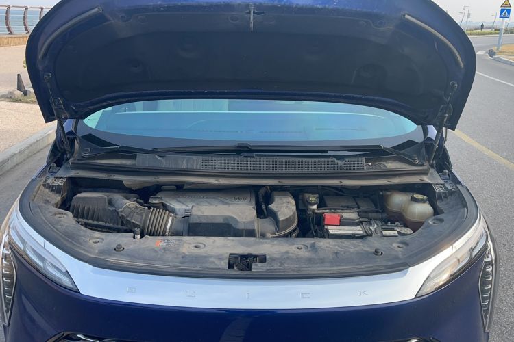 Used Buick Century 2023 2.0T Six-Seater Yinshi Edition Engine Bay