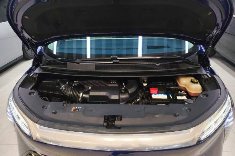 Used Buick Century 2023 2.0T Six-Seater Yinshi Edition Engine Bay