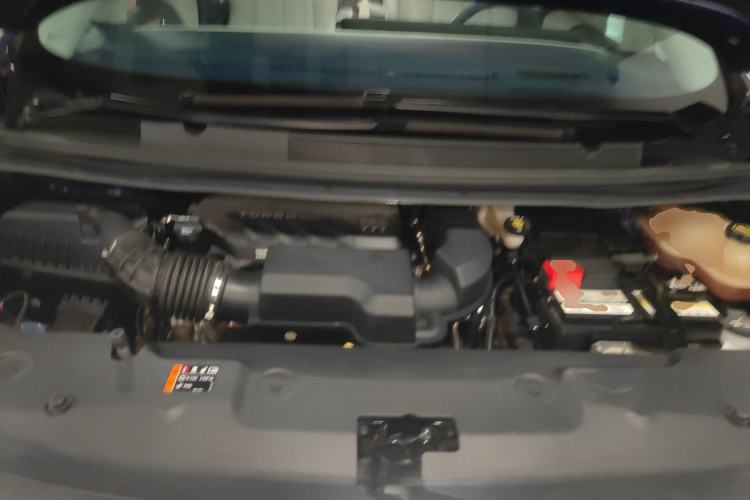 Used Buick Century 2023 2.0T Six-Seater Yinshi Edition Engine Bay