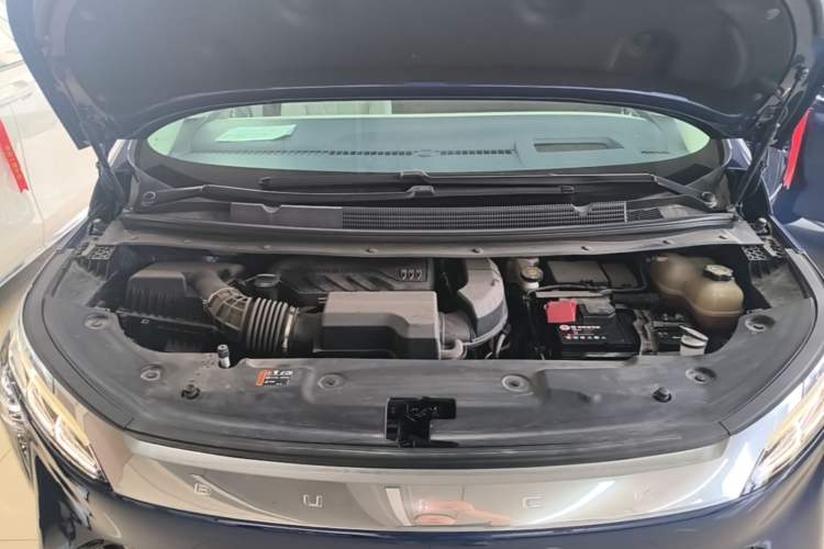 Used Buick Century 2023 2.0T Six-Seater Yinshi Edition Engine Bay