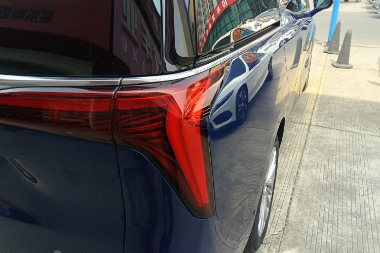 Used Buick Century 2023 2.0T Six-Seater Yinshi Edition Exterior 3