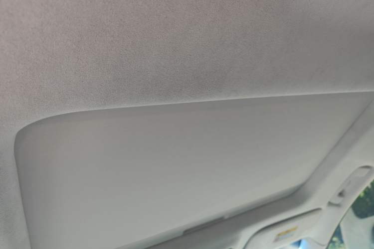 Used Buick Century 2023 2.0T Six-Seater Yinshi Edition Headliner