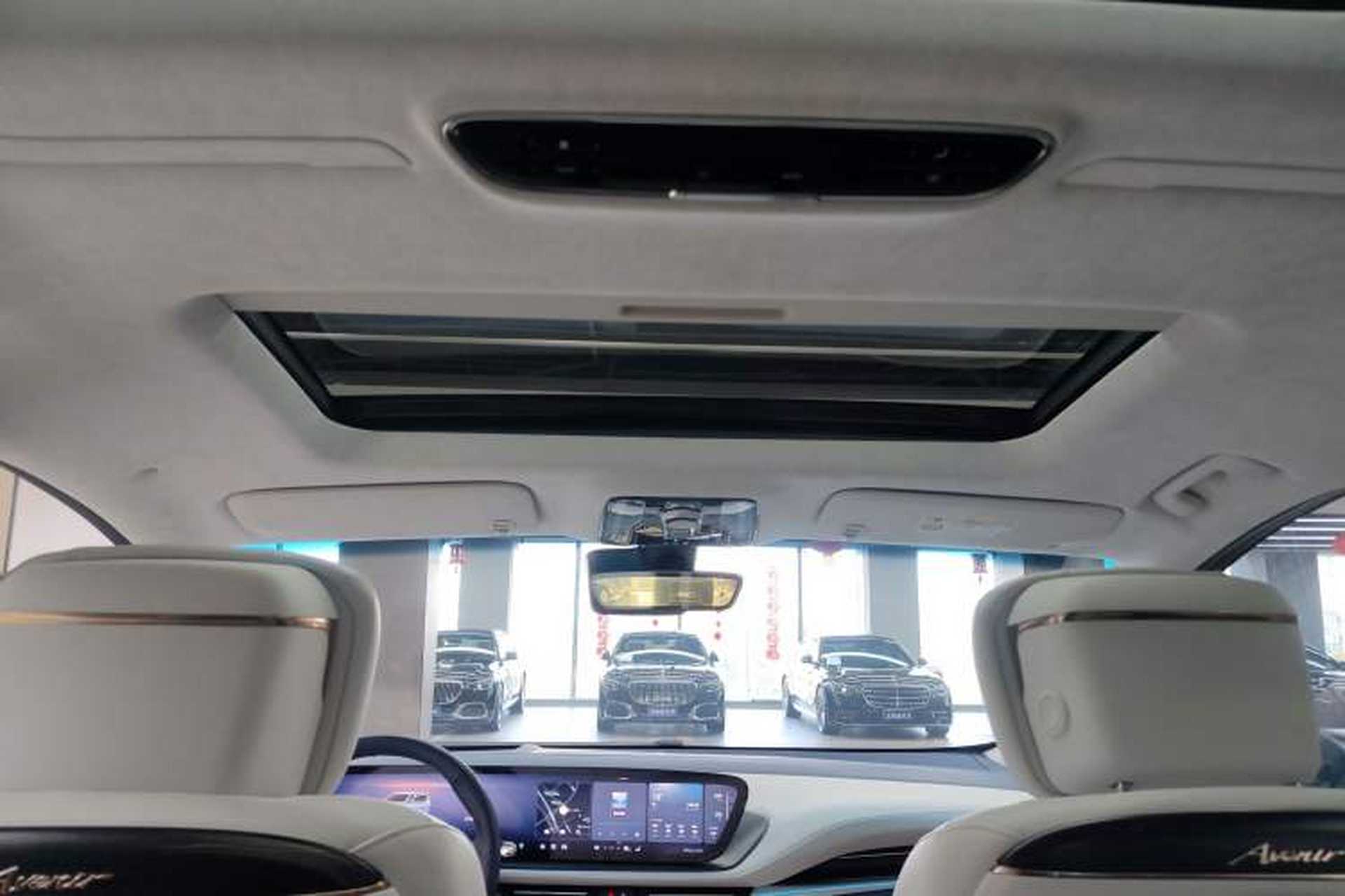 Used Buick Century 2023 2.0T Seven-Seater Yinshi Edition Headliner