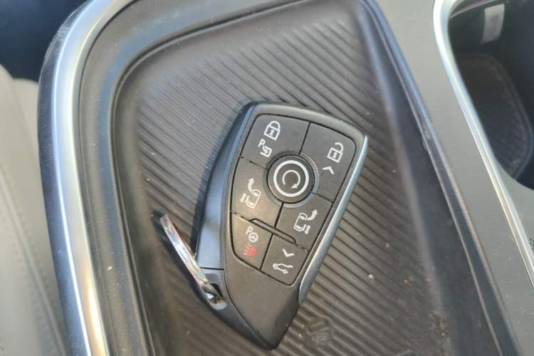 Used Buick Century 2023 2.0T Six-Seater Yinshi Edition Interior 1