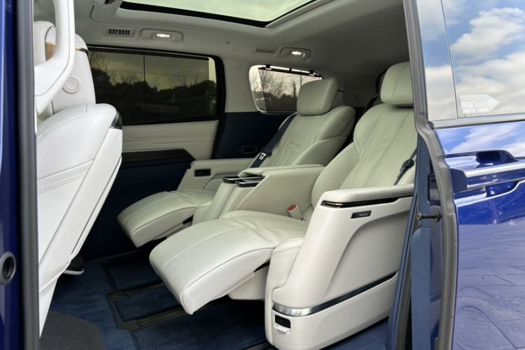 Used Buick Century 2023 2.0T Six-Seater Yinshi Edition Interior 10