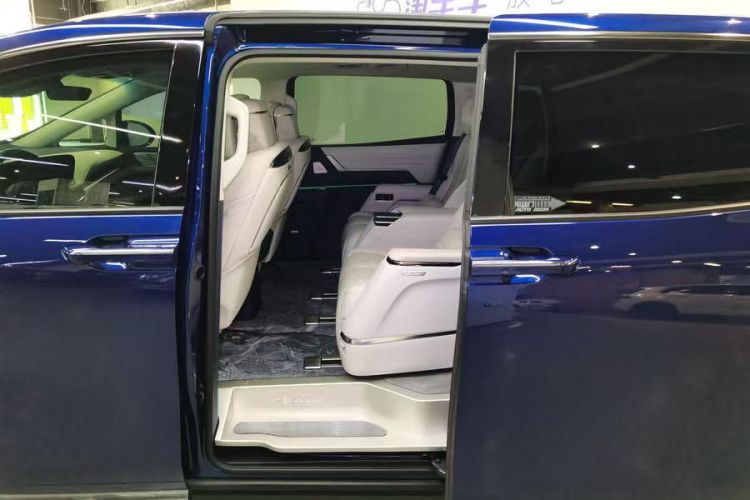 Used Buick Century 2023 2.0T Six-Seater Yinshi Edition Interior 11
