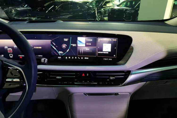Used Buick Century 2023 2.0T Six-Seater Yinshi Edition Interior 12