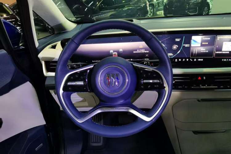 Used Buick Century 2023 2.0T Six-Seater Yinshi Edition Interior 2
