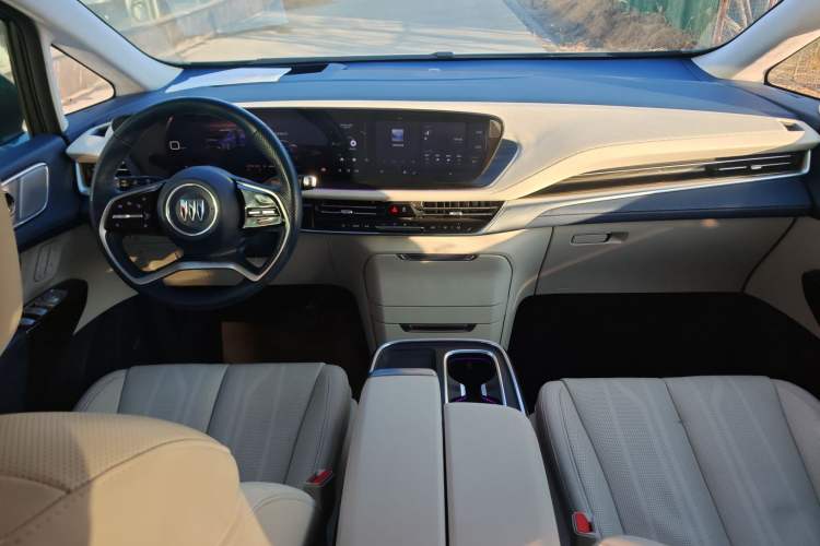 Used Buick Century 2023 2.0T Seven-Seater Yinshi Edition Interior 2