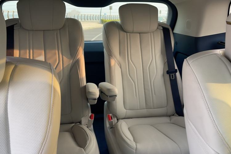 Used Buick Century 2023 2.0T Six-Seater Yinshi Edition Interior 2