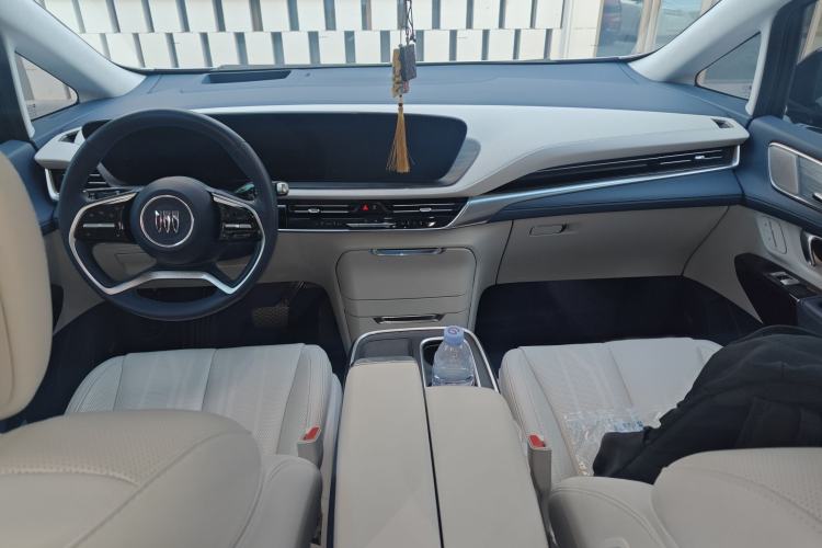 Used Buick Century 2023 2.0T Six-Seater Yinshi Edition Interior 2