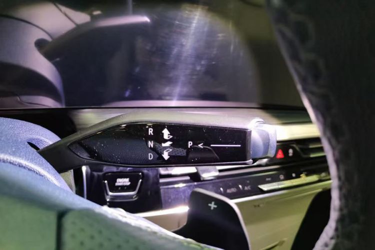 Used Buick Century 2023 2.0T Six-Seater Yinshi Edition Interior 5
