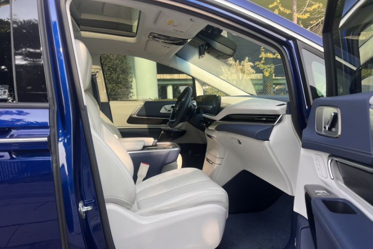 Used Buick Century 2023 2.0T Six-Seater Yinshi Edition Interior 5