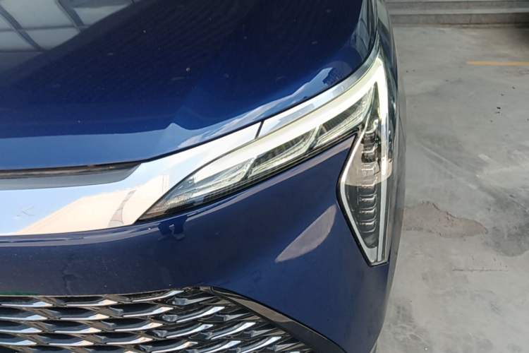 Used Buick Century 2023 2.0T Six-Seater Yinshi Edition Left Front Headlight