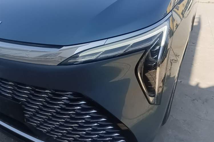 Used Buick Century 2023 2.0T Seven-Seater Yinshi Edition Left Front Headlight