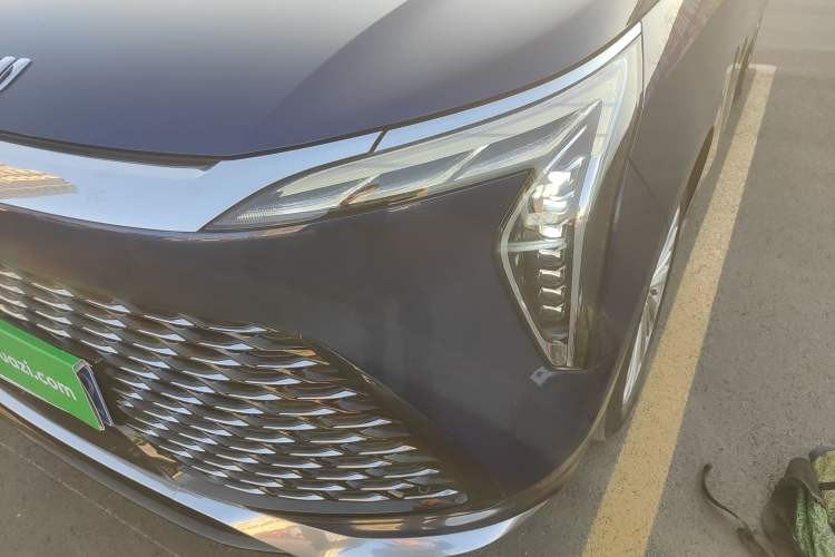 Used Buick Century 2023 2.0T Six-Seater Yinshi Edition Left Front Headlight