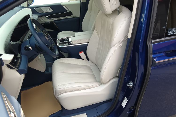 Used Buick Century 2023 2.0T Six-Seater Yinshi Edition Left Front Seat