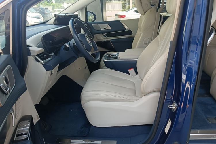 Used Buick Century 2023 2.0T Six-Seater Yinshi Edition Left Front Seat