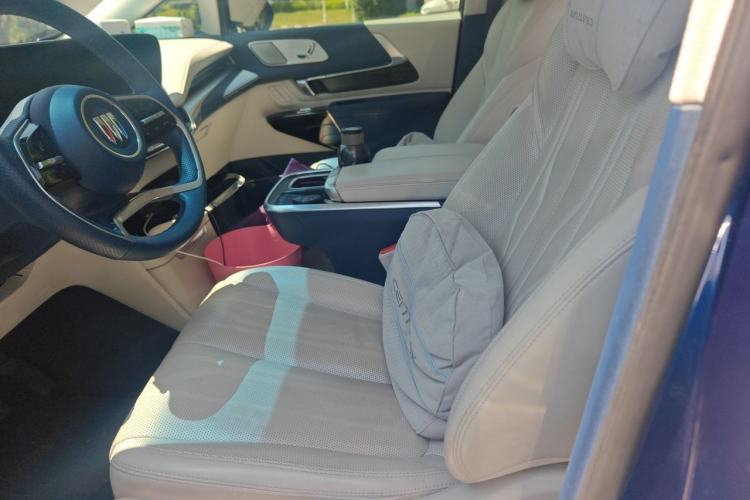 Used Buick Century 2023 2.0T Six-Seater Yinshi Edition Left Front Seat