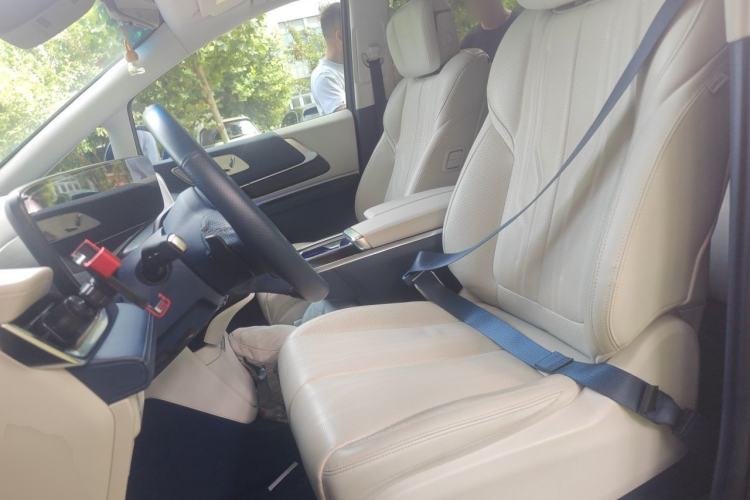Used Buick Century 2023 2.0T Six-Seater Yinshi Edition Left Front Seat