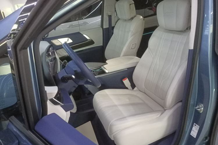 Used Buick Century 2023 2.0T Seven-Seater Yinshi Edition Left Front Seat