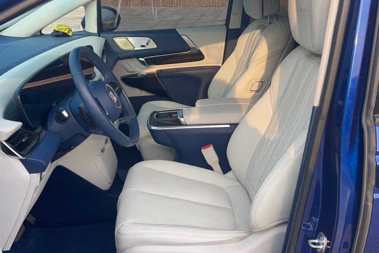 Used Buick Century 2023 2.0T Six-Seater Yinshi Edition Left Front Seat