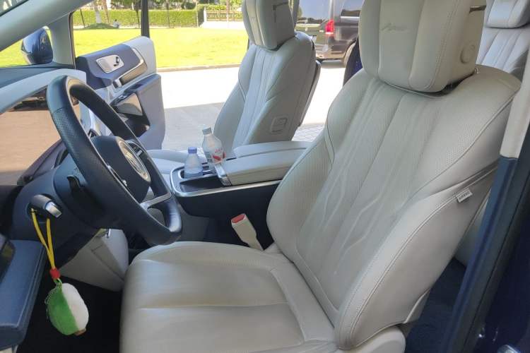 Used Buick Century 2023 2.0T Six-Seater Yinshi Edition Left Front Seat