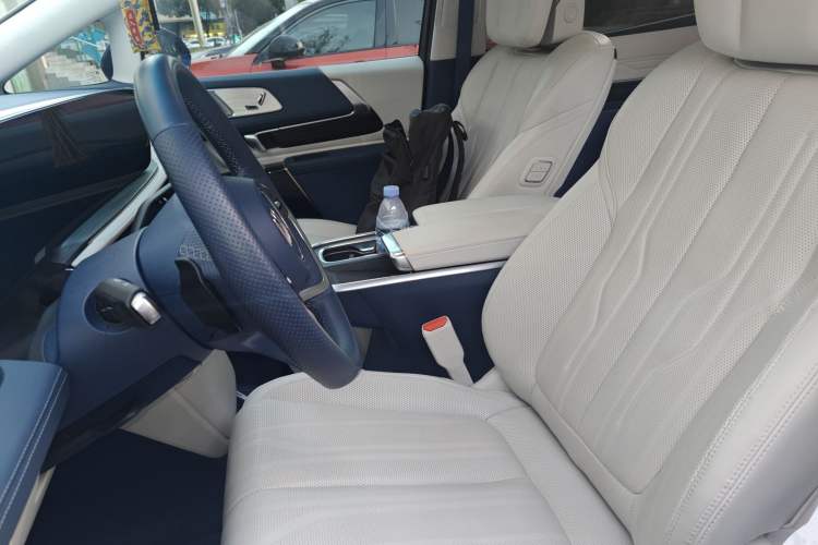 Used Buick Century 2023 2.0T Six-Seater Yinshi Edition Left Front Seat