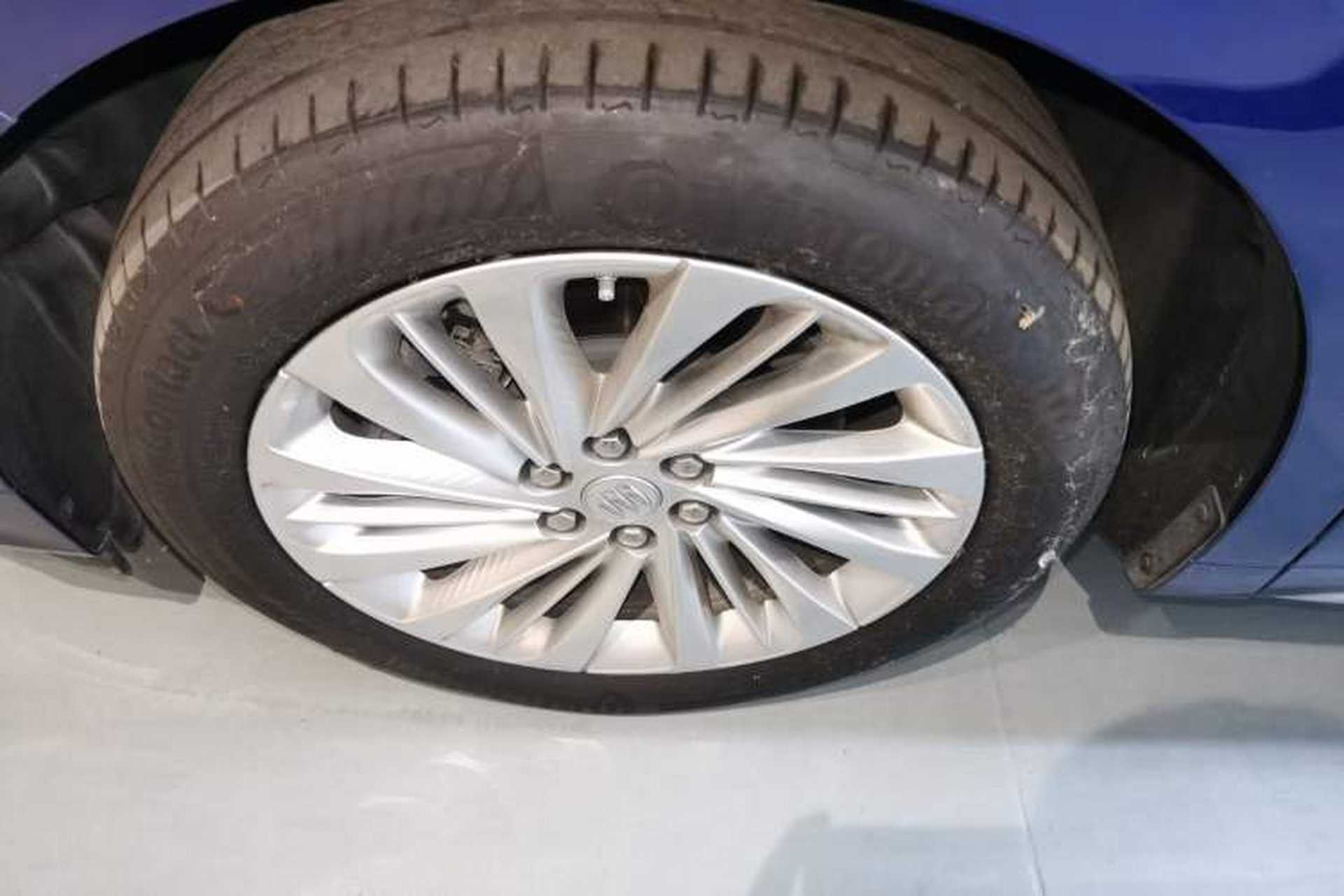 Used Buick Century 2023 2.0T Six-Seater Yinshi Edition Left Front Wheel Hub