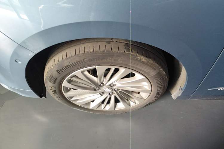 Used Buick Century 2023 2.0T Seven-Seater Yinshi Edition Left Front Wheel Hub