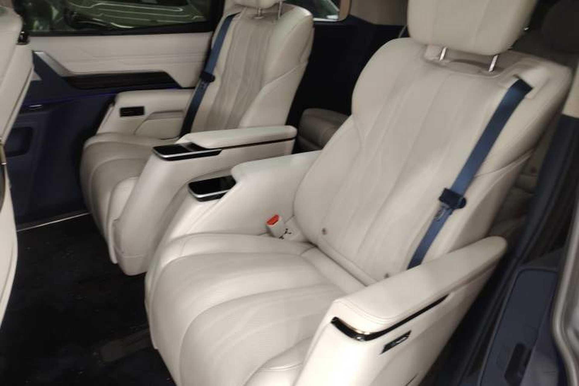 Used Buick Century 2023 2.0T Six-Seater Yinshi Edition Left Rear Seat