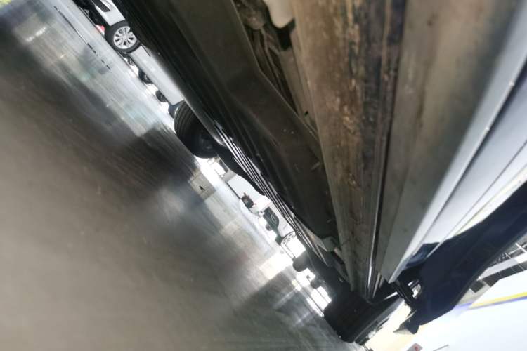 Used Buick Century 2023 2.0T Six-Seater Yinshi Edition Left Side Sill