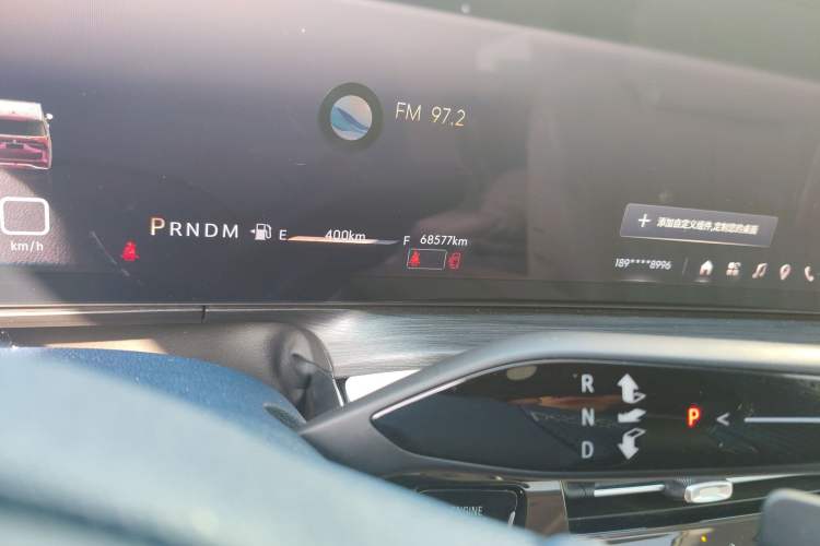 Used Buick Century 2023 2.0T Six-Seater Yinshi Edition Odometer Close Up