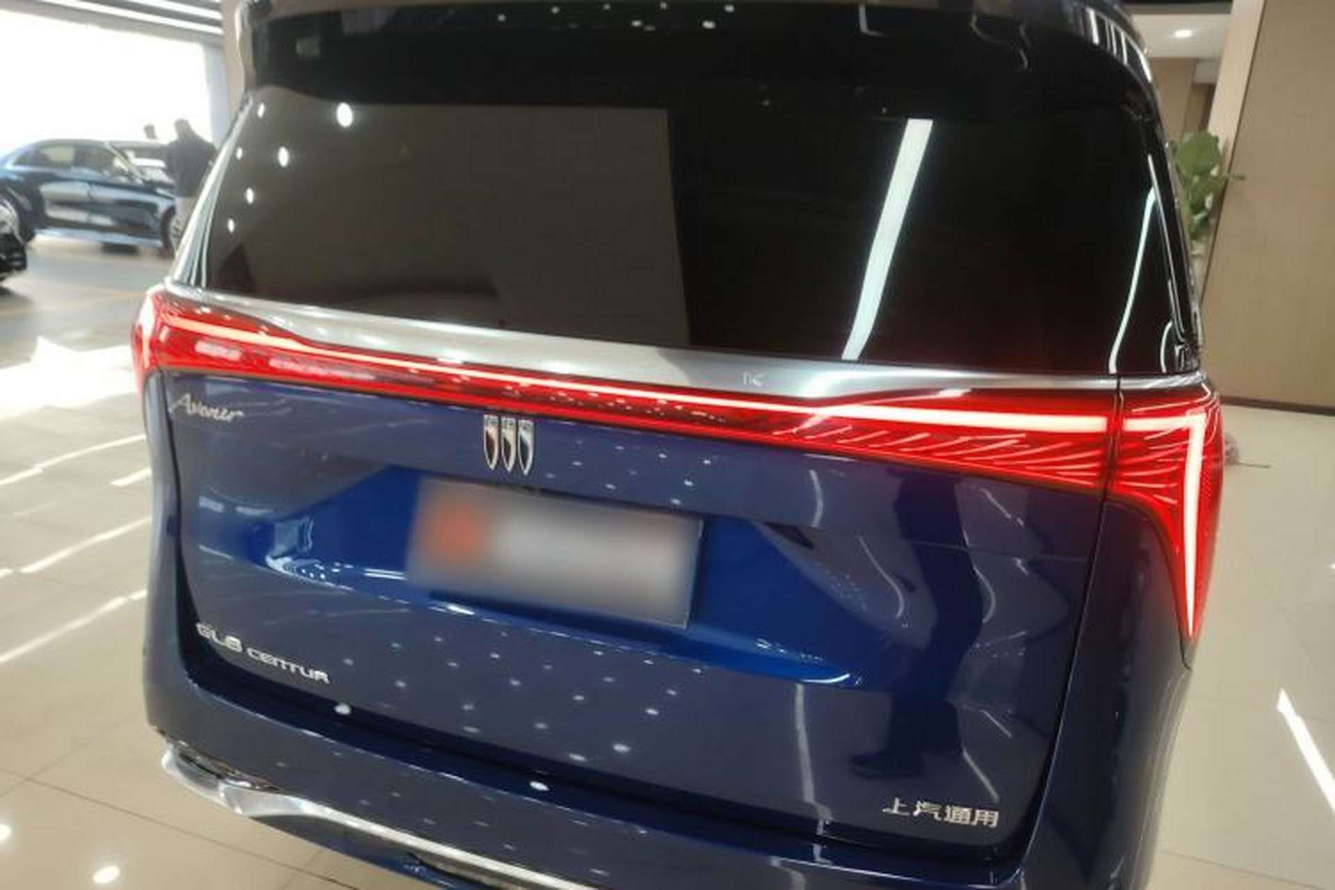 Used Buick Century 2023 2.0T Six-Seater Yinshi Edition Rear