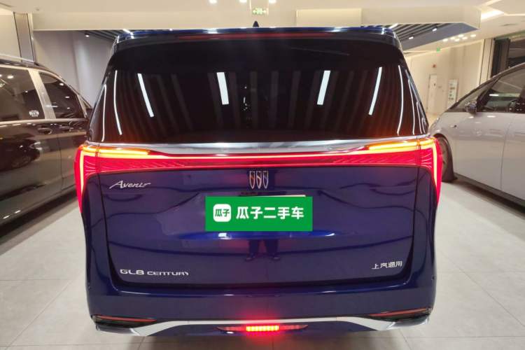Used Buick Century 2023 2.0T Six-Seater Yinshi Edition Rear