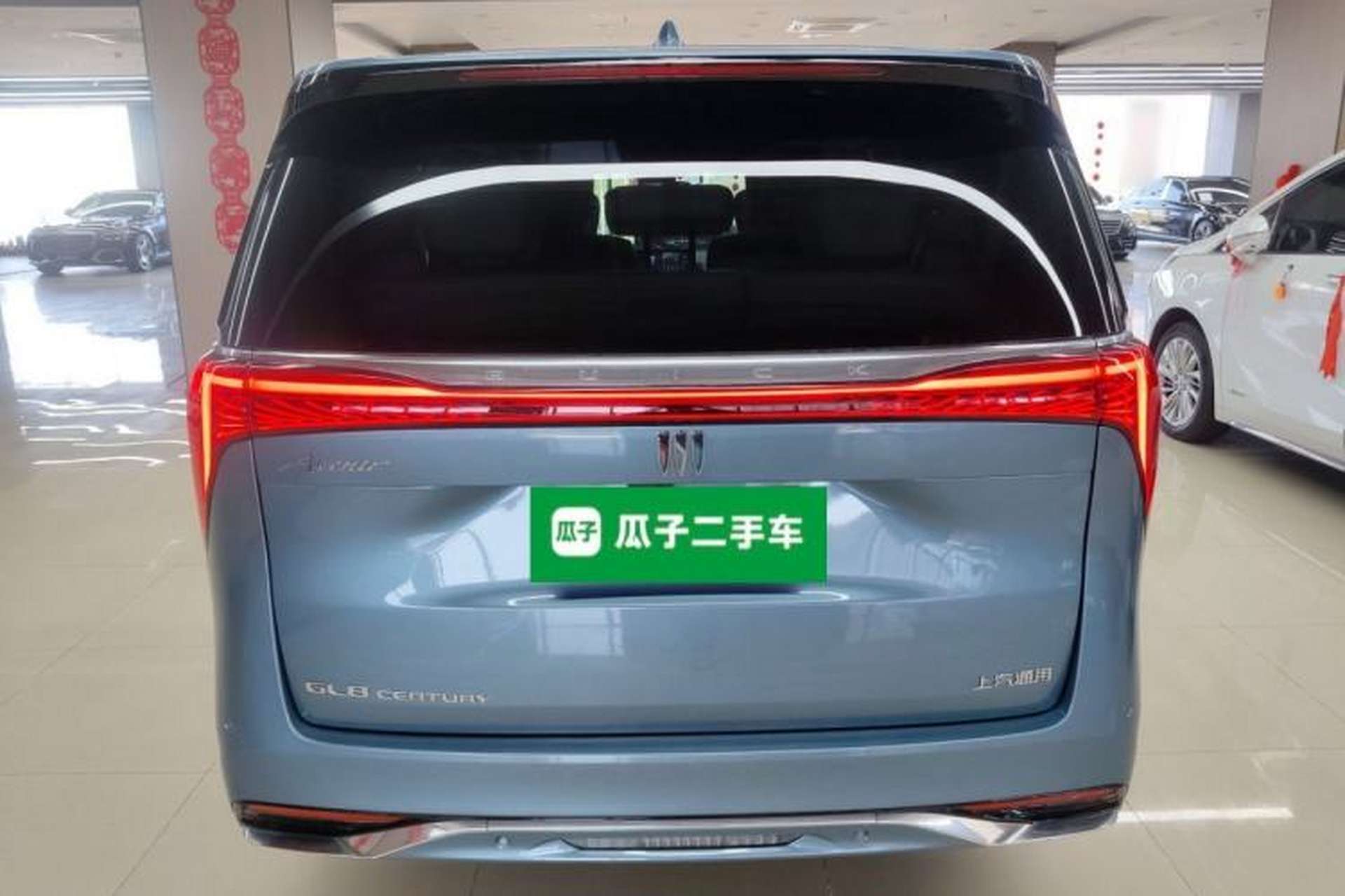 Used Buick Century 2023 2.0T Seven-Seater Yinshi Edition Rear