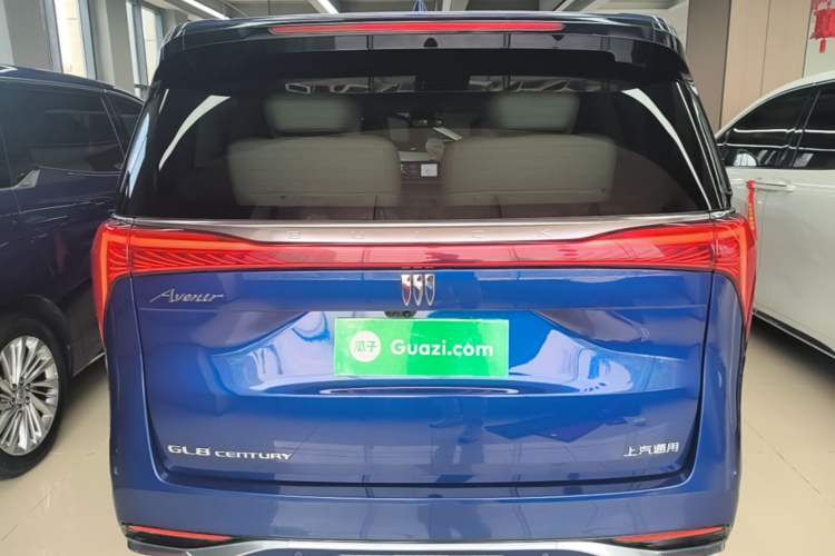 Used Buick Century 2023 2.0T Six-Seater Yinshi Edition Rear